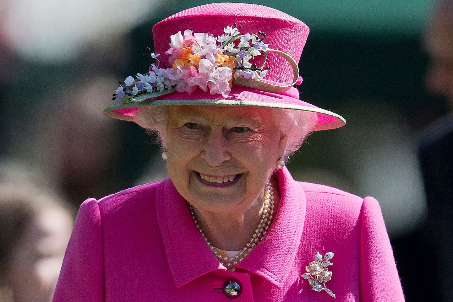 Kuninganna Elizabeth II päev enne oma 90. sünnipäeva