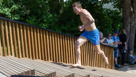 Trepimäe jooksu võitis paljasjalgne noormees