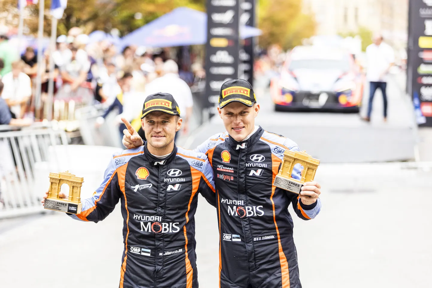 Ott Tänak (paremal) ja Martin Järveoja teenisid rahvahääletusel aasta võistkonna valimistel ülekaalukalt kõige rohkem hääli.
