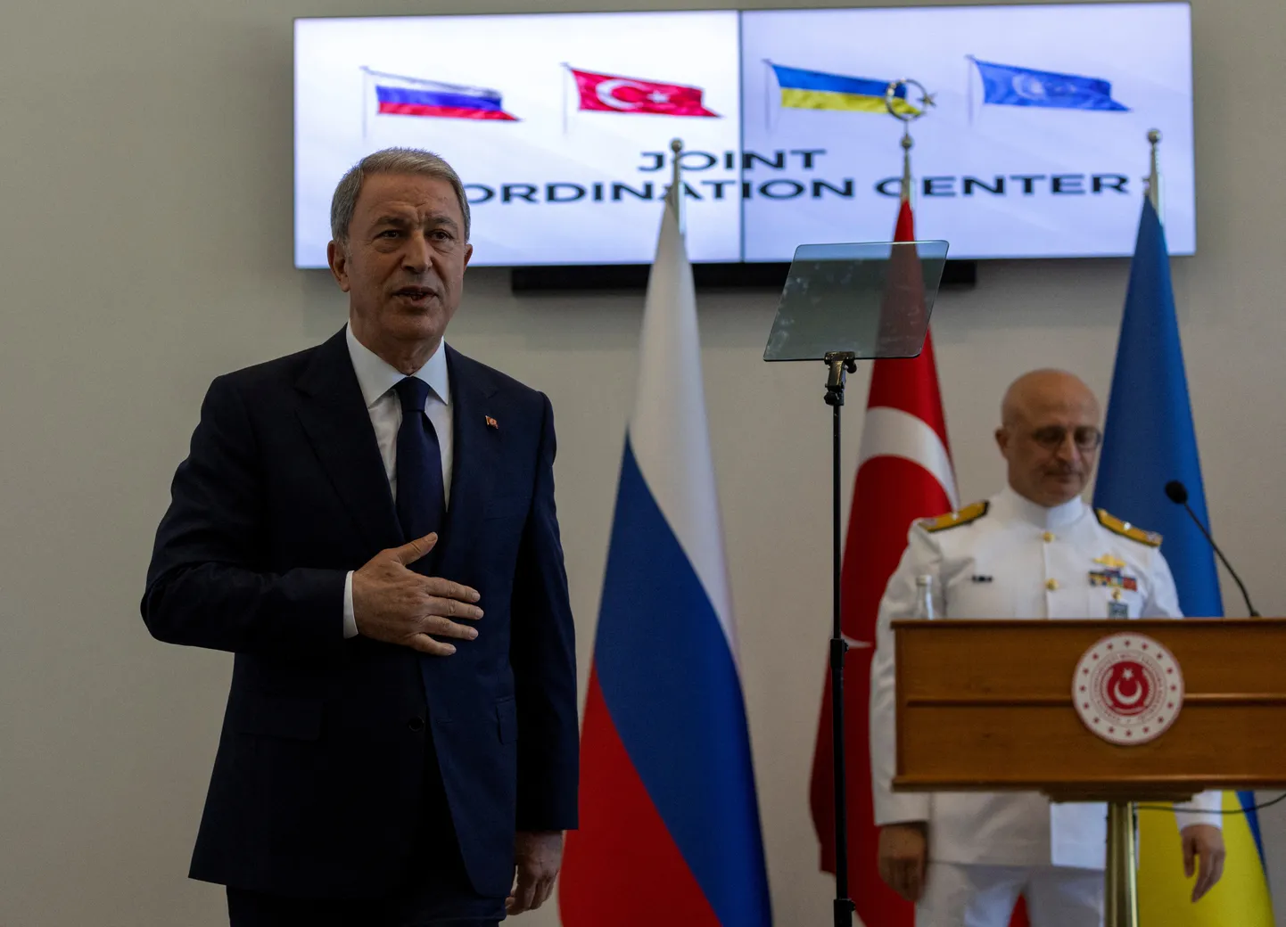 Türgi kaitseminister Hulusi Akar koordinatsioonikeskuse avamisel.