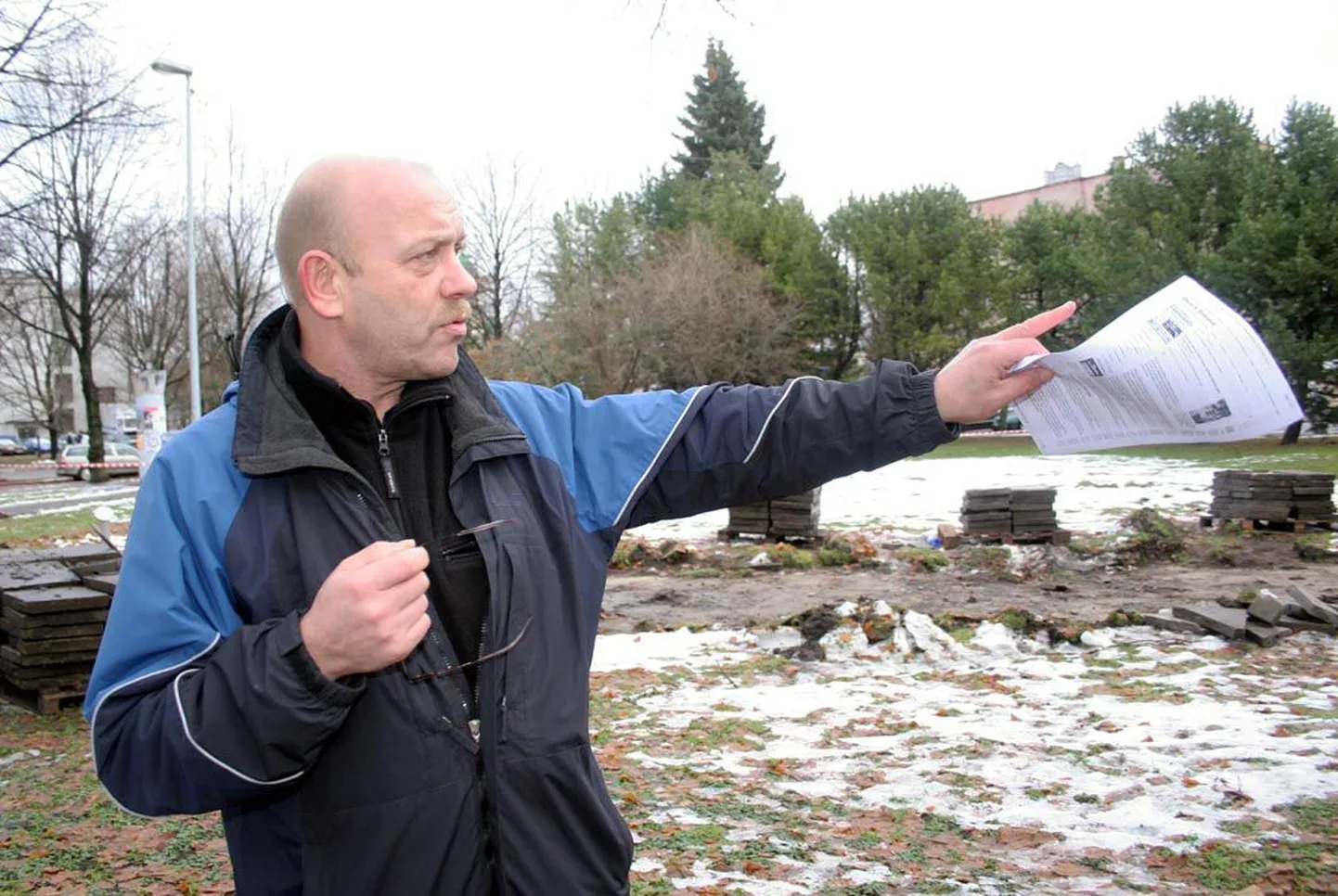 Pistise võtmise eest karistatud endine Pärnu linnaametnik Enno Tammekivi kontrollib nüüd linnavalitsuse nimel 10,5 miljoni krooni kasutamist.