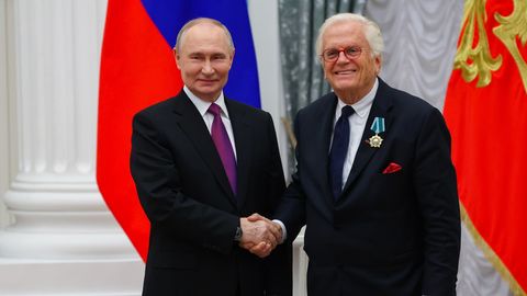 Saksa klassikalise muusika korüfee käis Kremlis Putinilt ordenit saamas