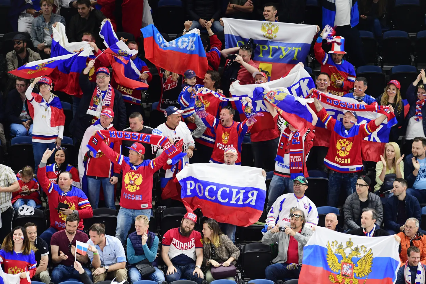 Российские болельщики на ЧМ по хоккею в Дании. Фото иллюстративное.