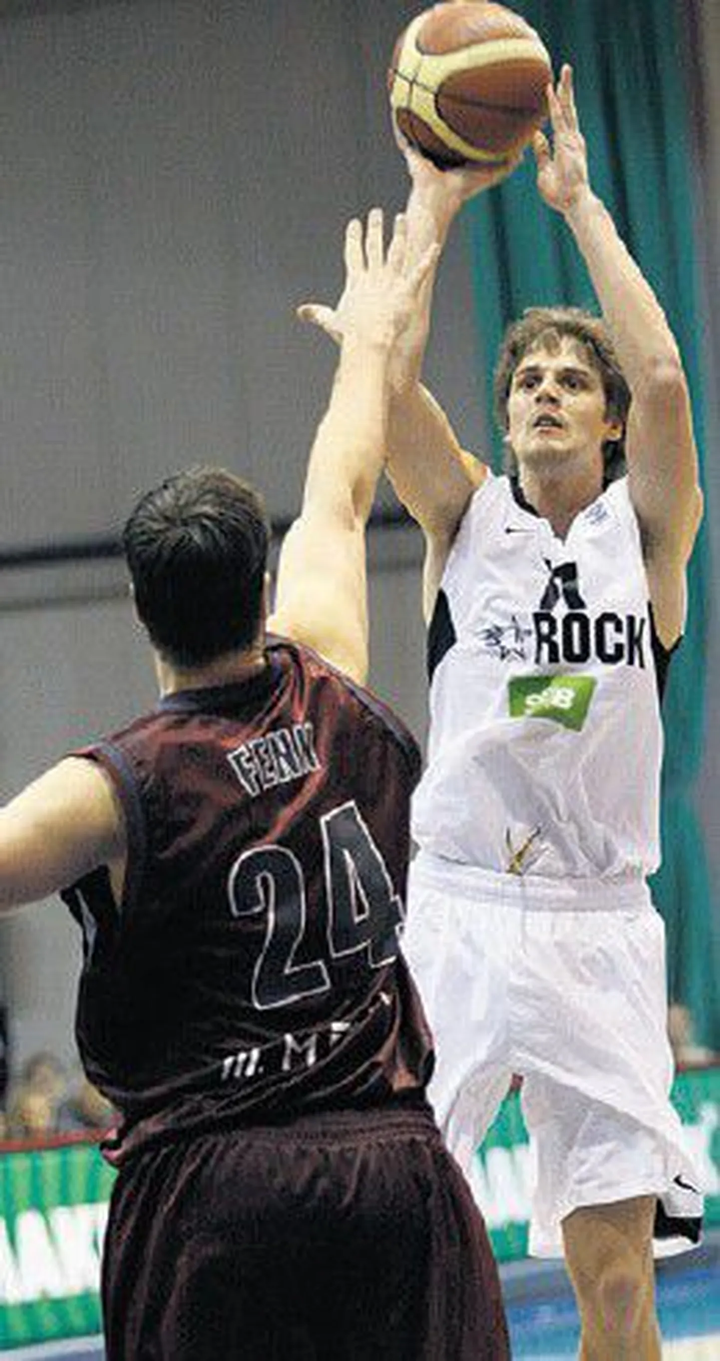 Marek Doroninil on pakku­mine Rockilt.
