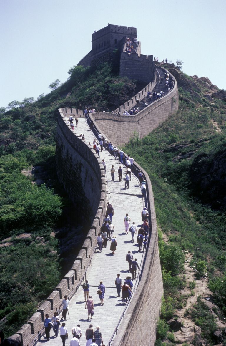 Turistid Suurel Hiina müüril