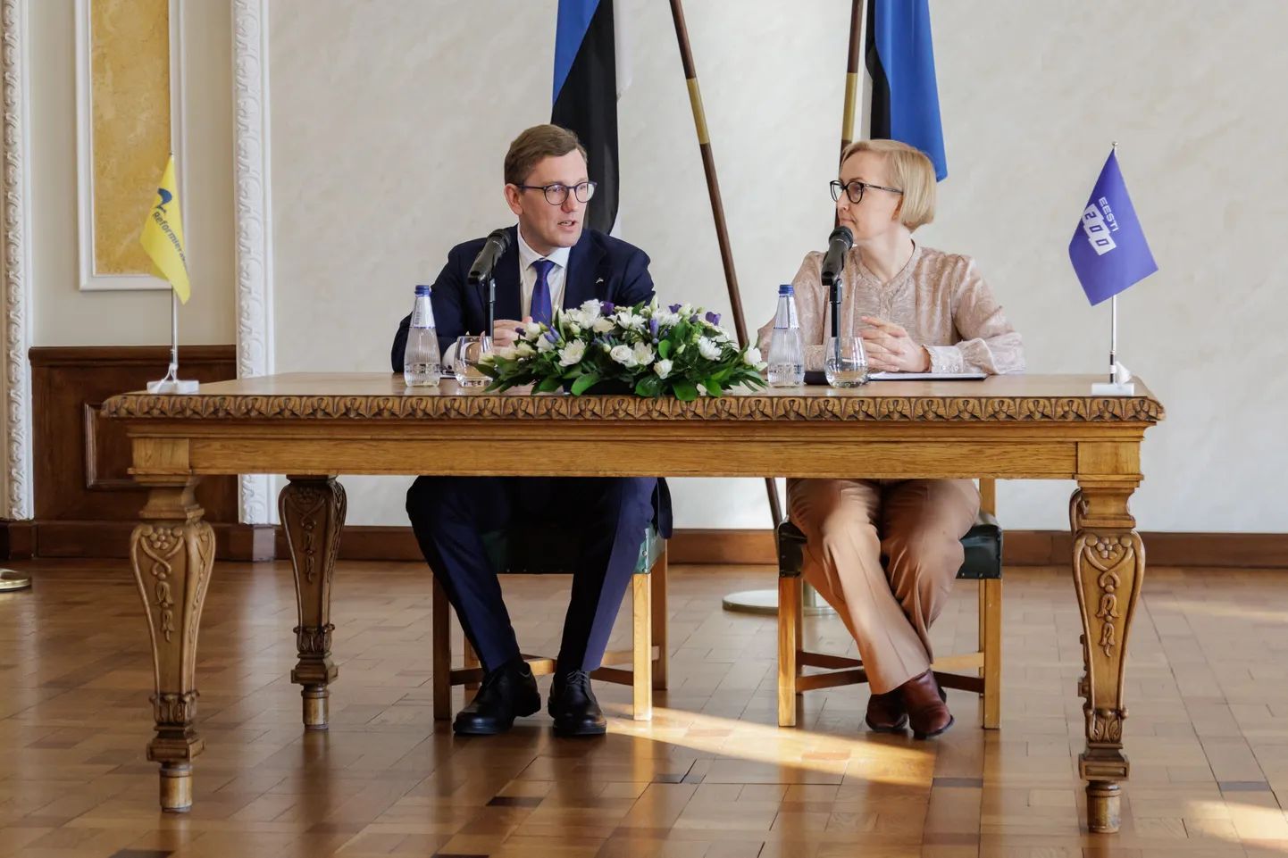 Reformierakond ja Eesti 200 allkirjastasid koalitsioonileppe.