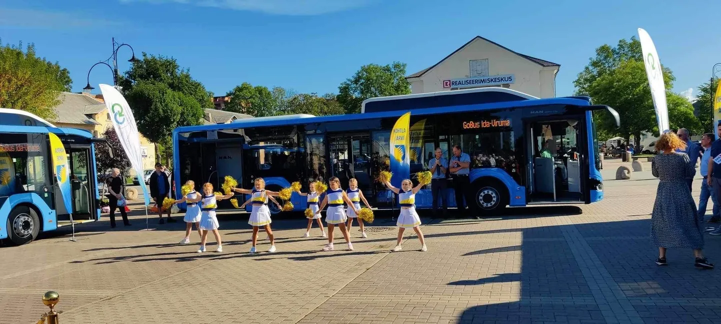 В прошлую субботу новый перевозчик презентовал свои автобусы во всех городских частях Кохтла-Ярве.