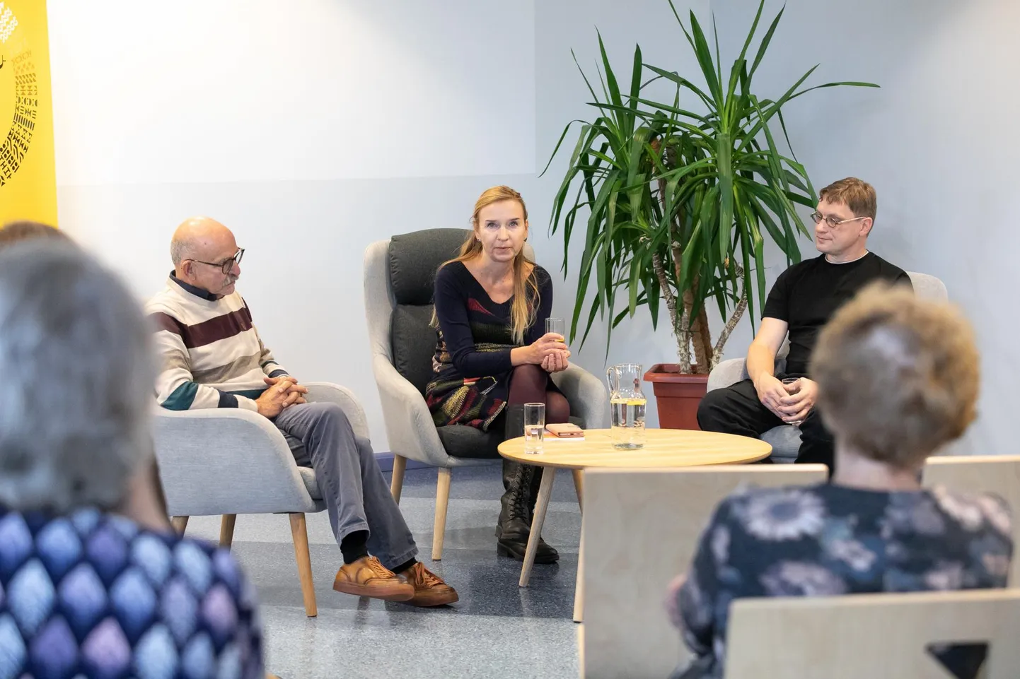 Kirjanike tuur Sõnaränd tõi sel aastal Lääne-Virumaa keskraamatukokku David Vseviovi, Triin Soometsa ja Maniakkide Tänava.