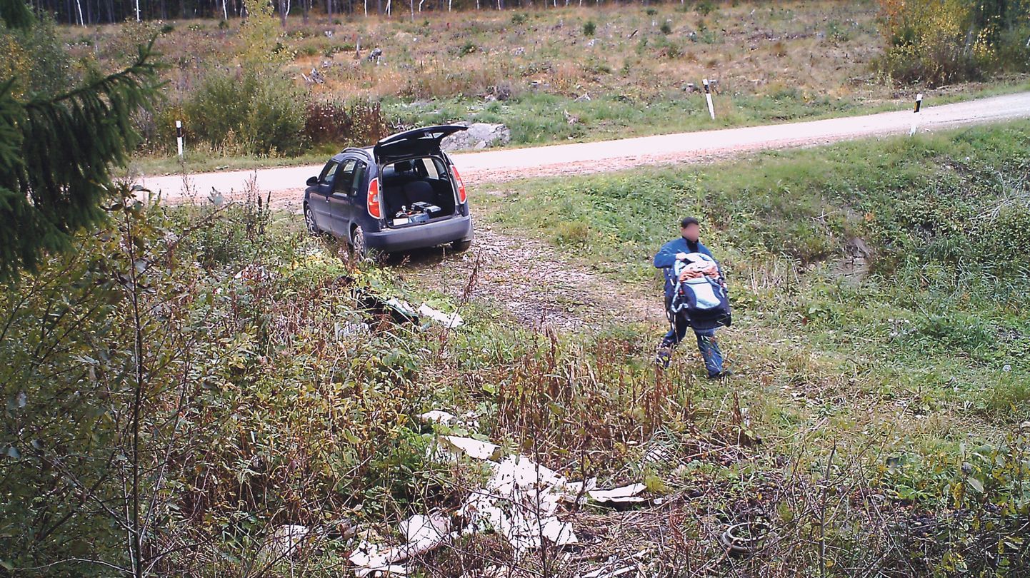 Некоторых вывозивших мусор в лес удавалось установить благодаря видеокамерам или внимательным согражданам.