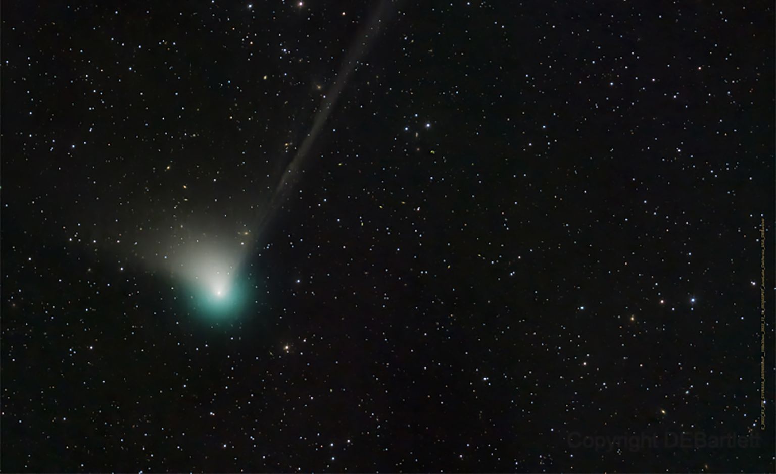 NASA uzņemtā fotogrāfija ar komētu C/2022 E3 (ZTF).