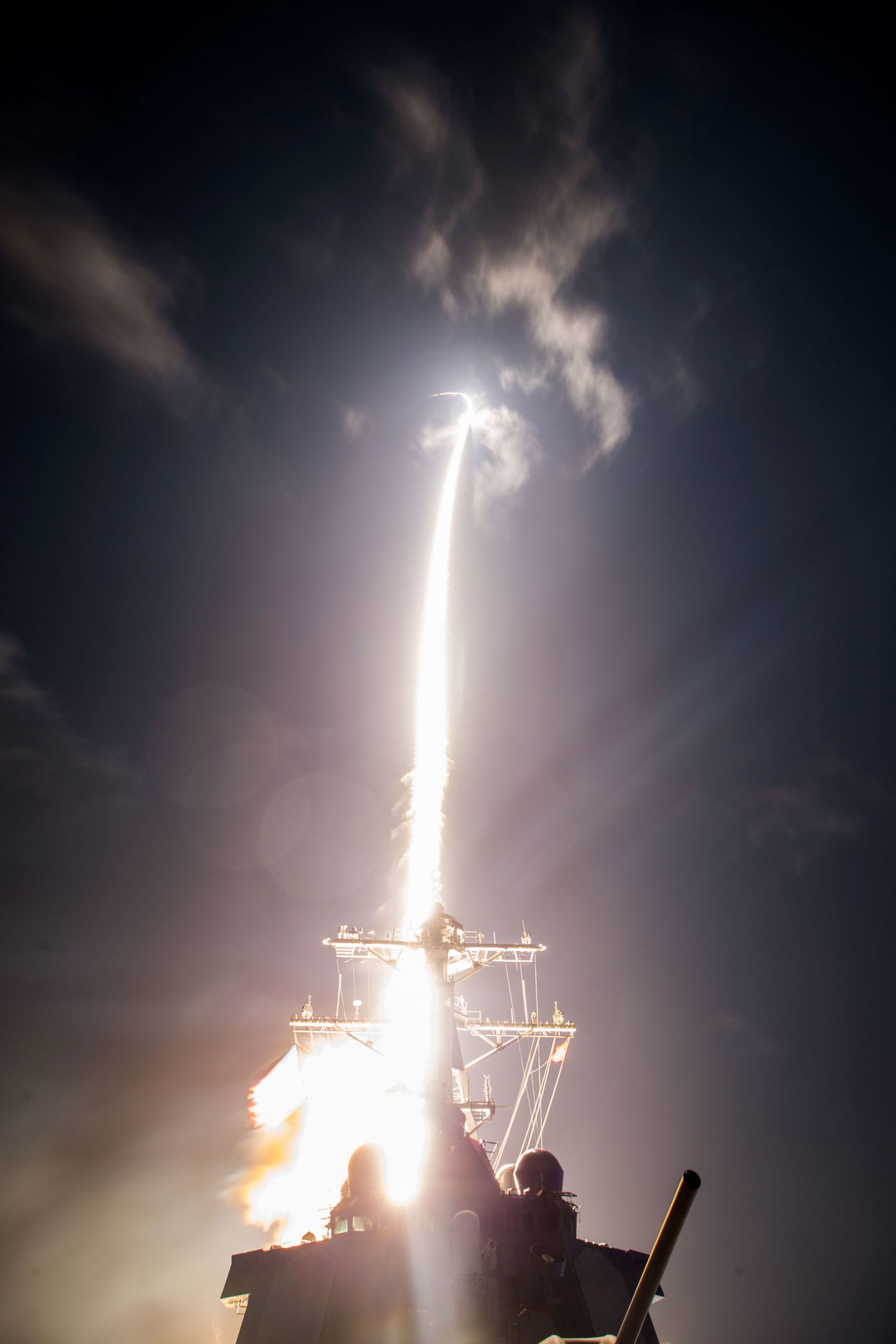 USA sõjalaev Paul Jones 2017. aastal katsetamas püüdurraketti SM-3 Block IIA. Ühendriikide kaitseministeerium kiitis teisipäeval heaks kuni 73 sellise raketi müügi Jaapanile.