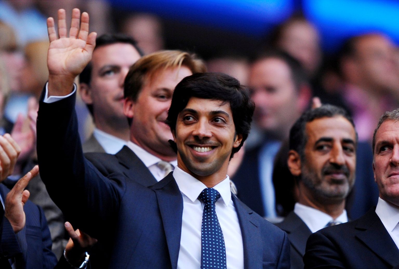 Suur osa Manchester City sponsorrahast on väidetavalt tulnud hoopis klubi omaniku Mansour bin Zayed Al Nahyani taskust.