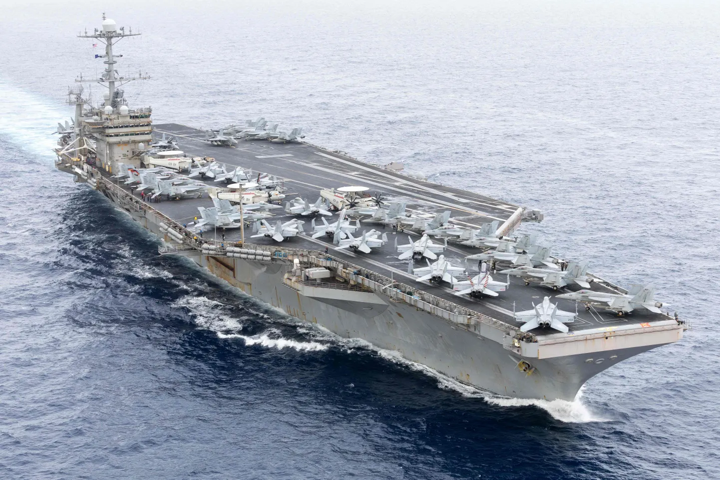 USA lennukikandja USS Harry S. Truman.
