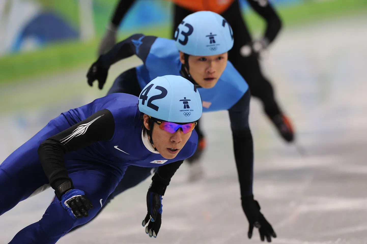 Simon Cho (paremal) Vancouveri olümpiamängudel.