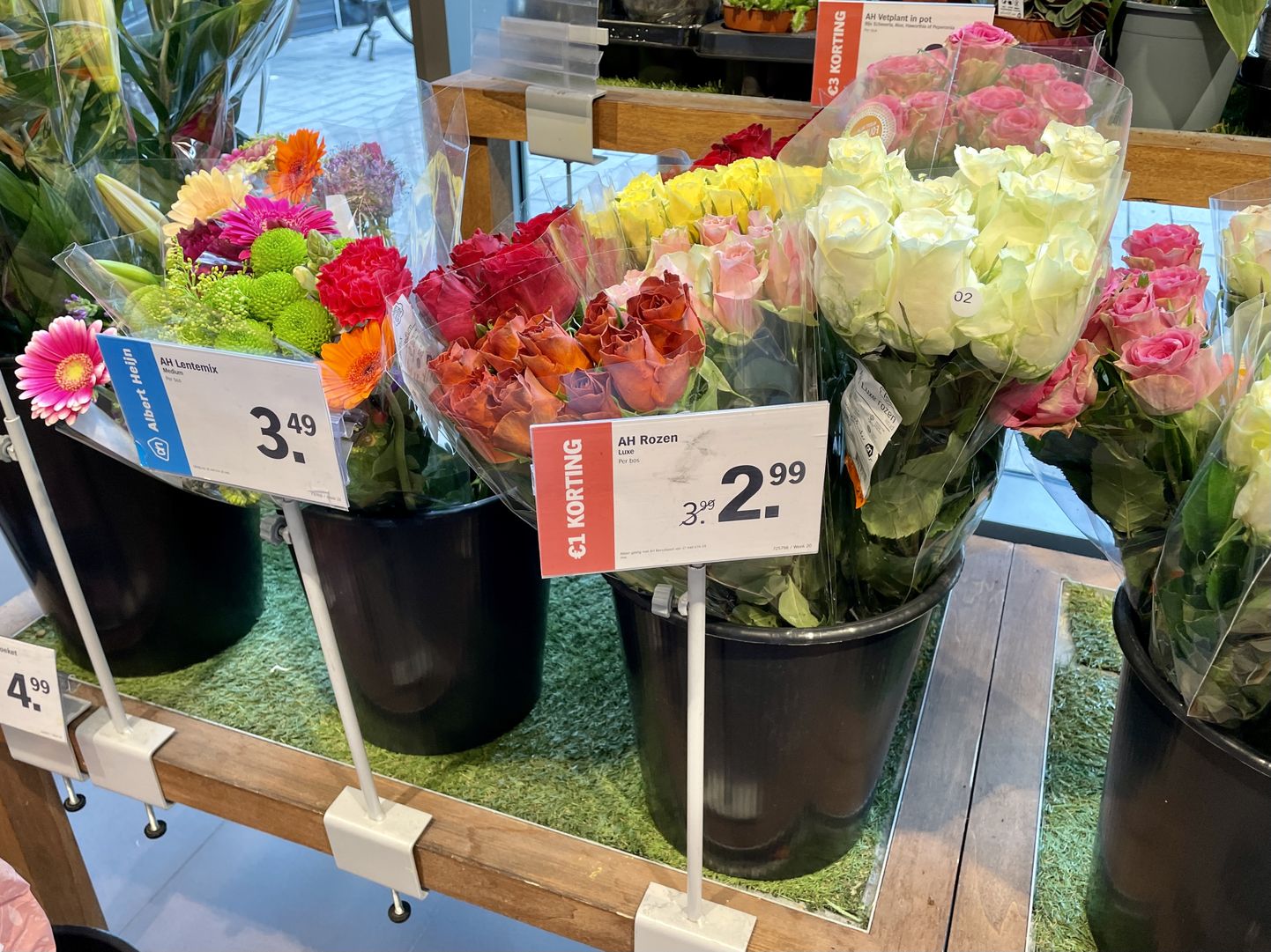 Lillede hinnad Rotterdamis