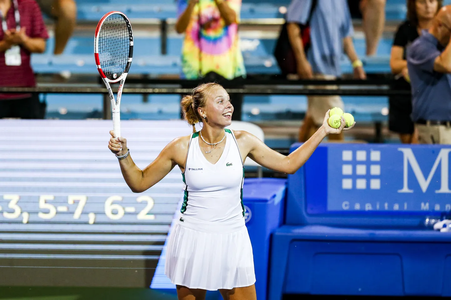 Первая ракетка Эстонии Анетт Контавейт вышла в полуфинал турнира категории WTA 250 в Кливленде (США), обыграв теннисистку из Чехии Катерину Синякову.
