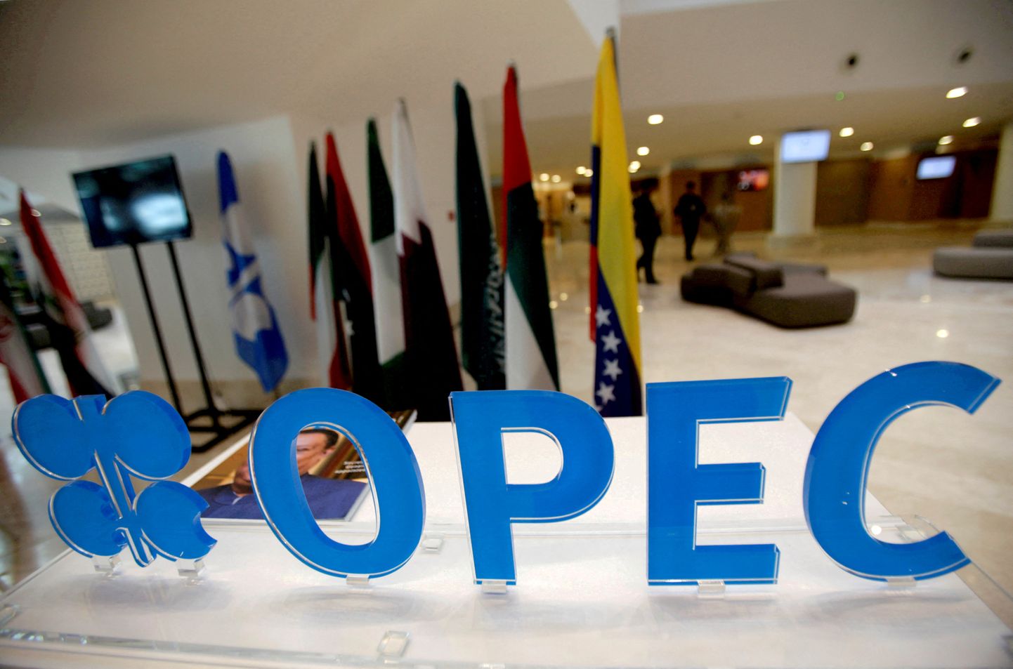 OPECi logo.