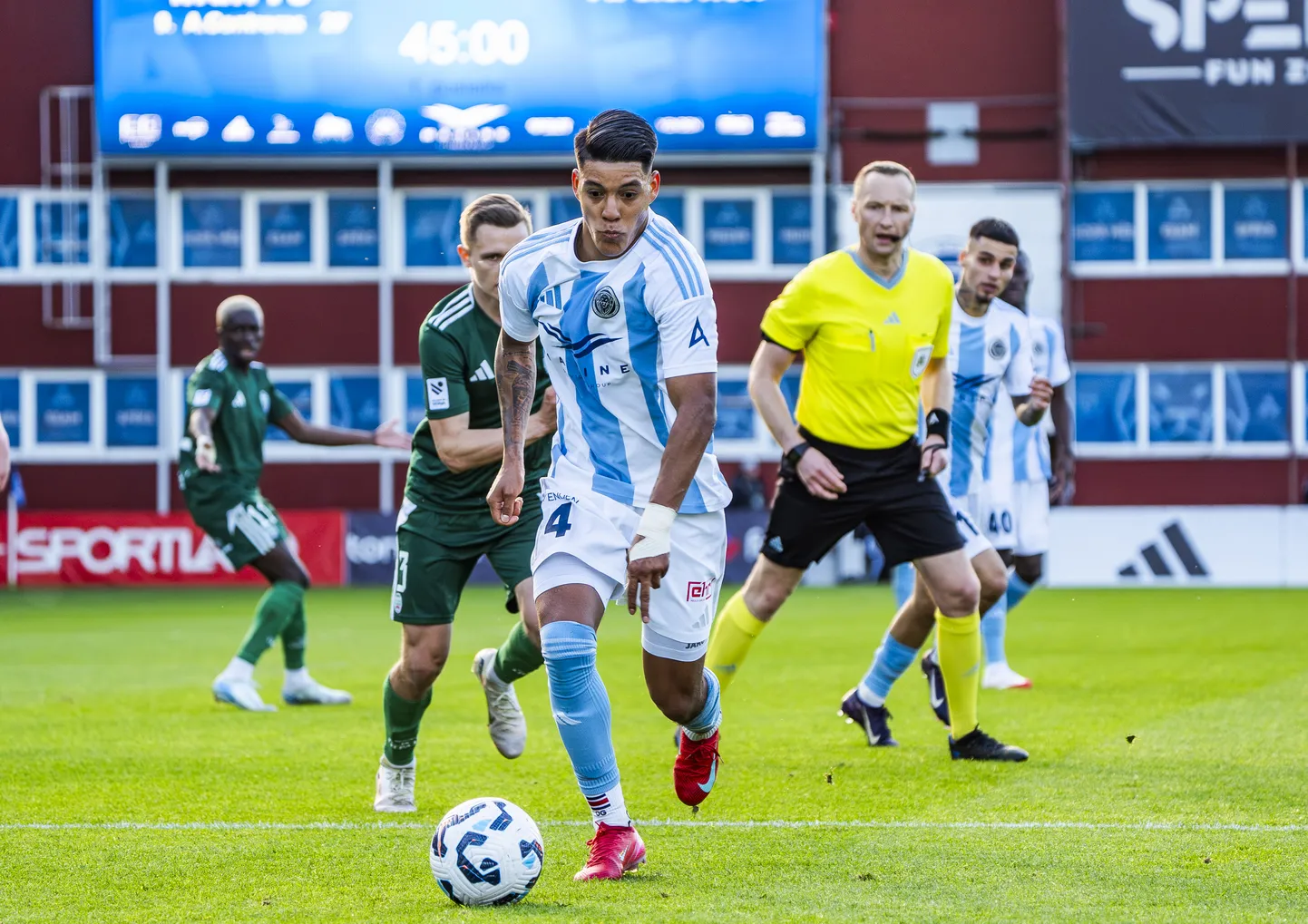 "Riga FC" futbolists Orlando Galo