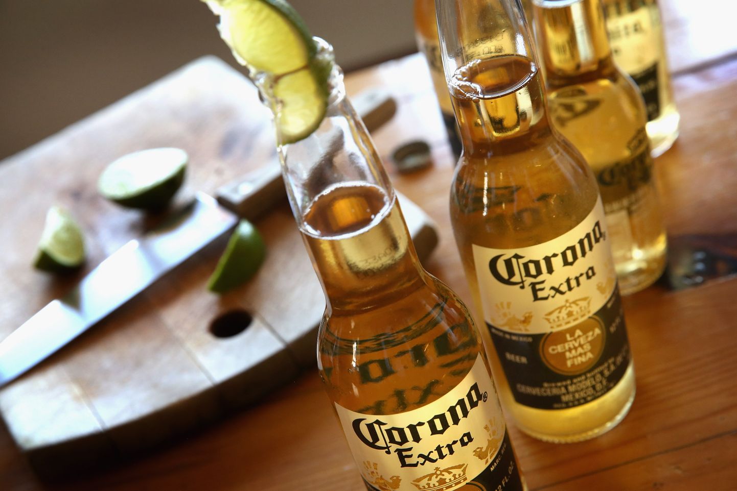 Corona õlu. Pilt on illustreeriv