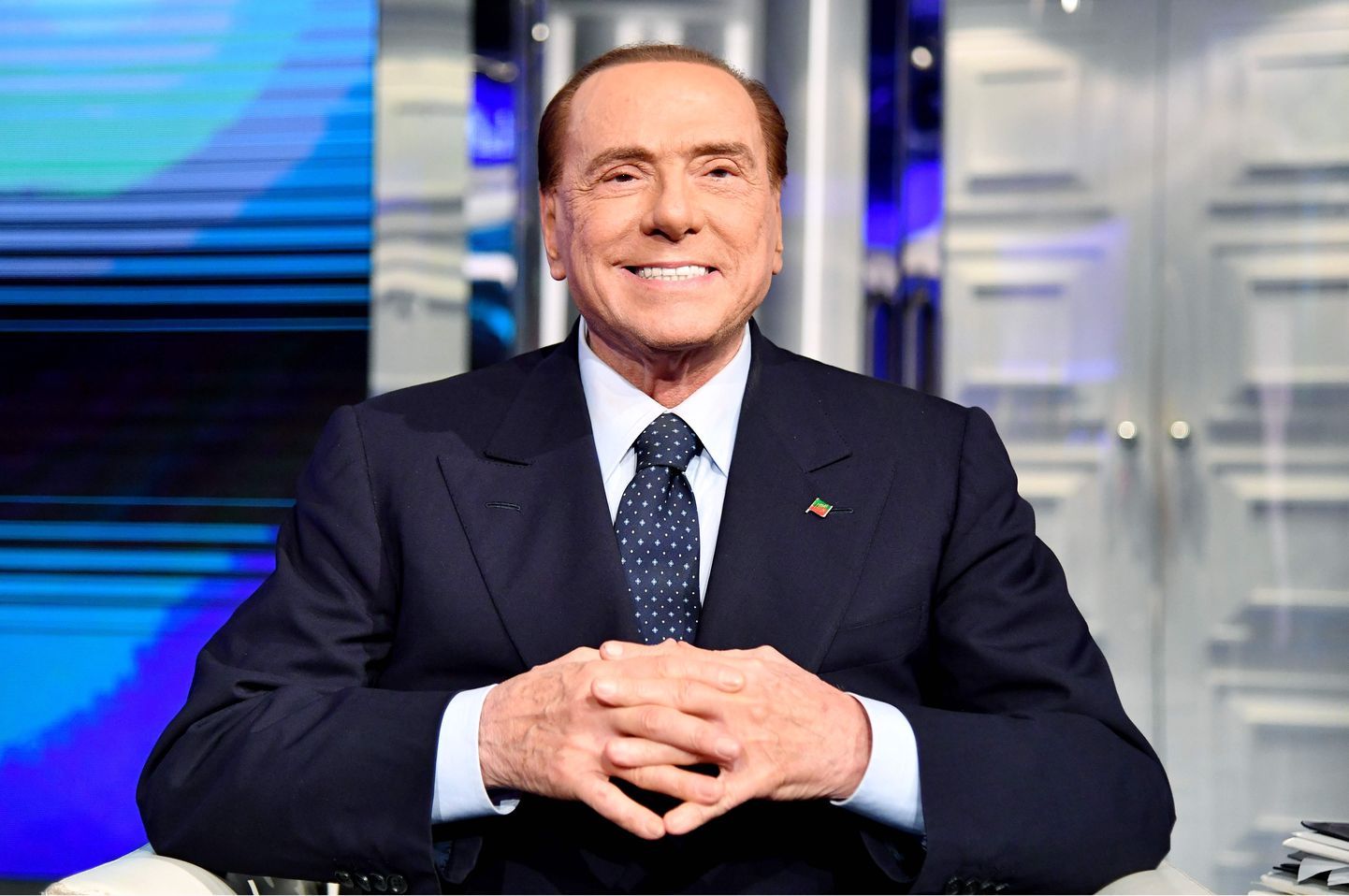 Silvio Berlusconi soosing on praegusel Euroopa Parlamendi presidendil, 64-aastasel Antonio Tajanil, kes oli koos 81-aastase vanameistriga Forza Italia kaasasutajaks.