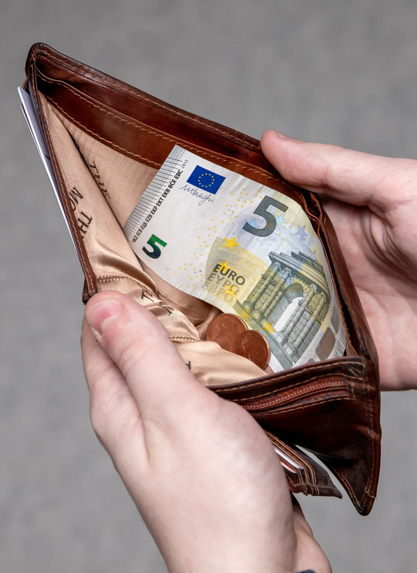 Kooskõlas riikliku pensionikindlustuse seaduse muudatusega tõstetakse pensioni baasosa pärast indekseerimist täiendavalt 16 euro võrra ja rahvapensioni 30 euro võrra.