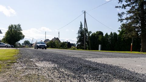 Killustikuuputuse Viljandi tänaval põhjustas laoturirike