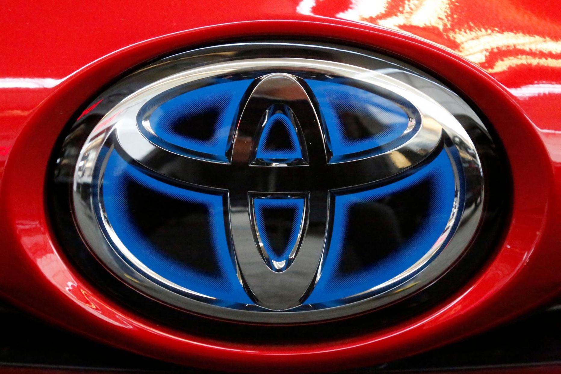 Politsei andmetel läks neljapäeval kaduma tänavu valmistatud Toyota RAV4.
