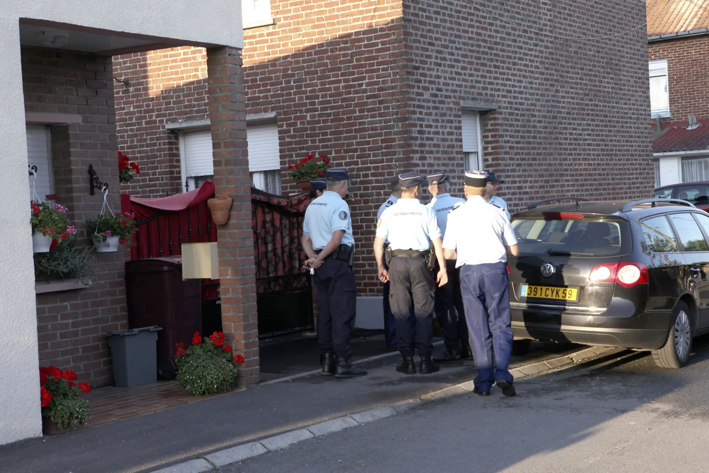 Prantsuse politsei leidis kaheksa imiku jäänused