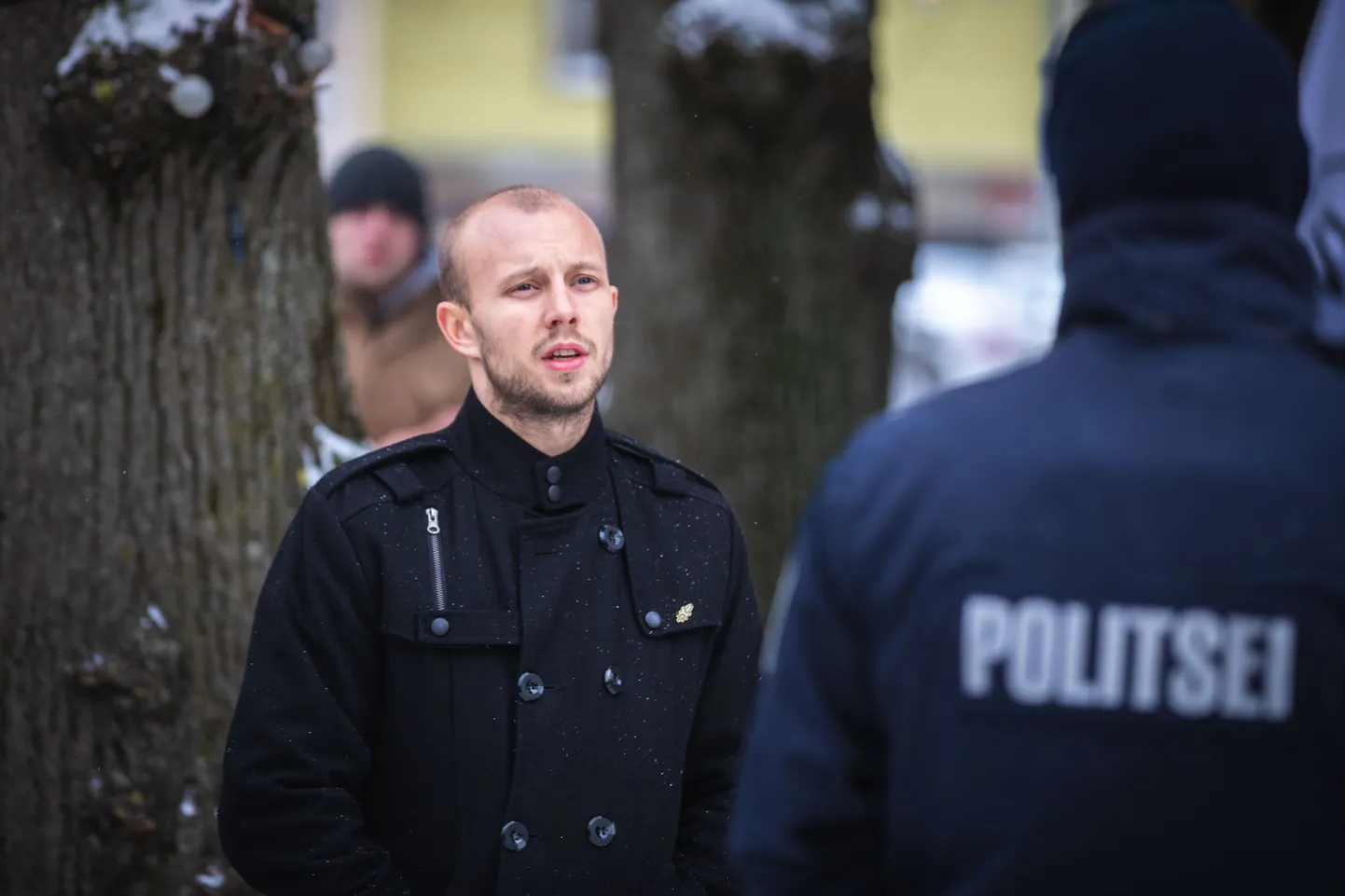 30.11.2021, Tallinn. Protestiaktsioon Terviseameti poolt suletud Mem Cafe ees. Pildil kohviku omanik Elvis Brauer.