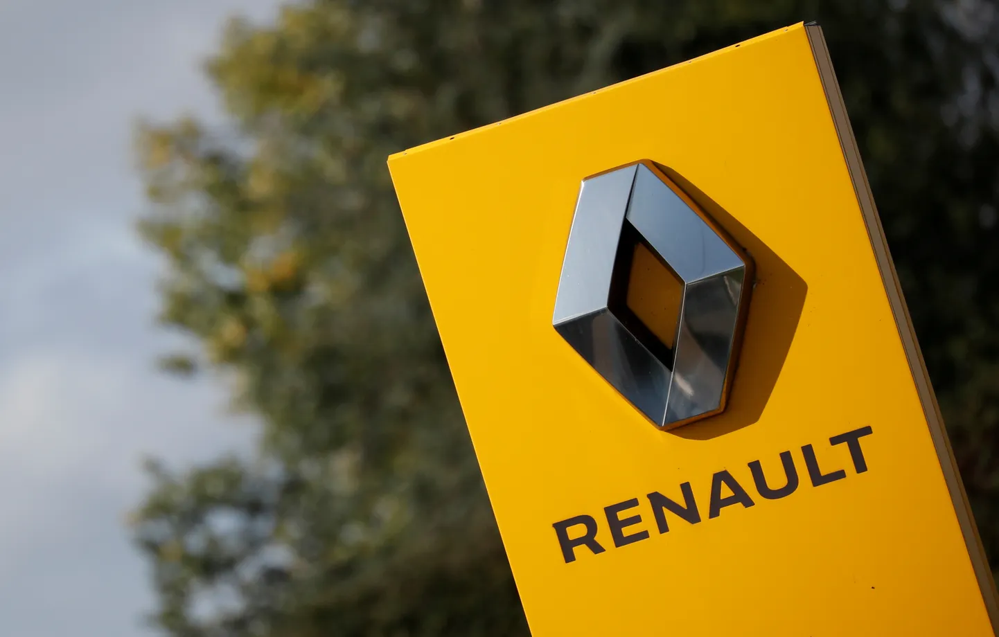 Renault.