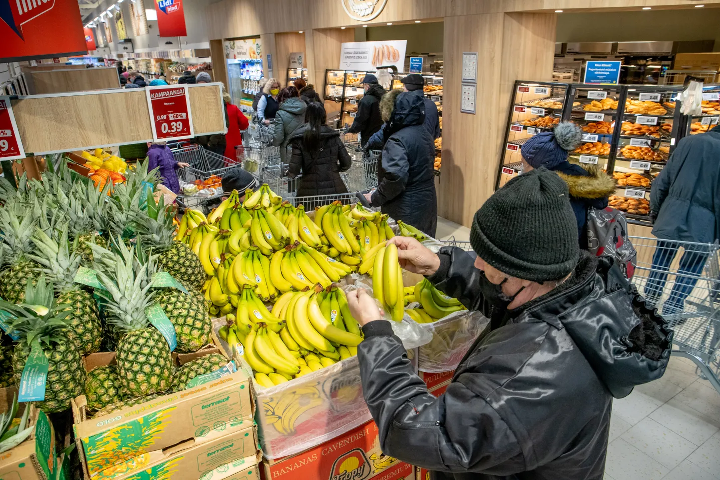 Banaanid ja ananassid on Lidlis eriti hea hinnaga.