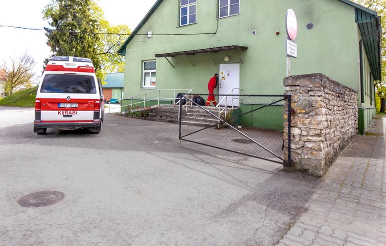 Lihula Südamekodu koroonahaiged kliendid viiakse Pärnu haiglasse ja töötajad jäävad kodukarantiini.