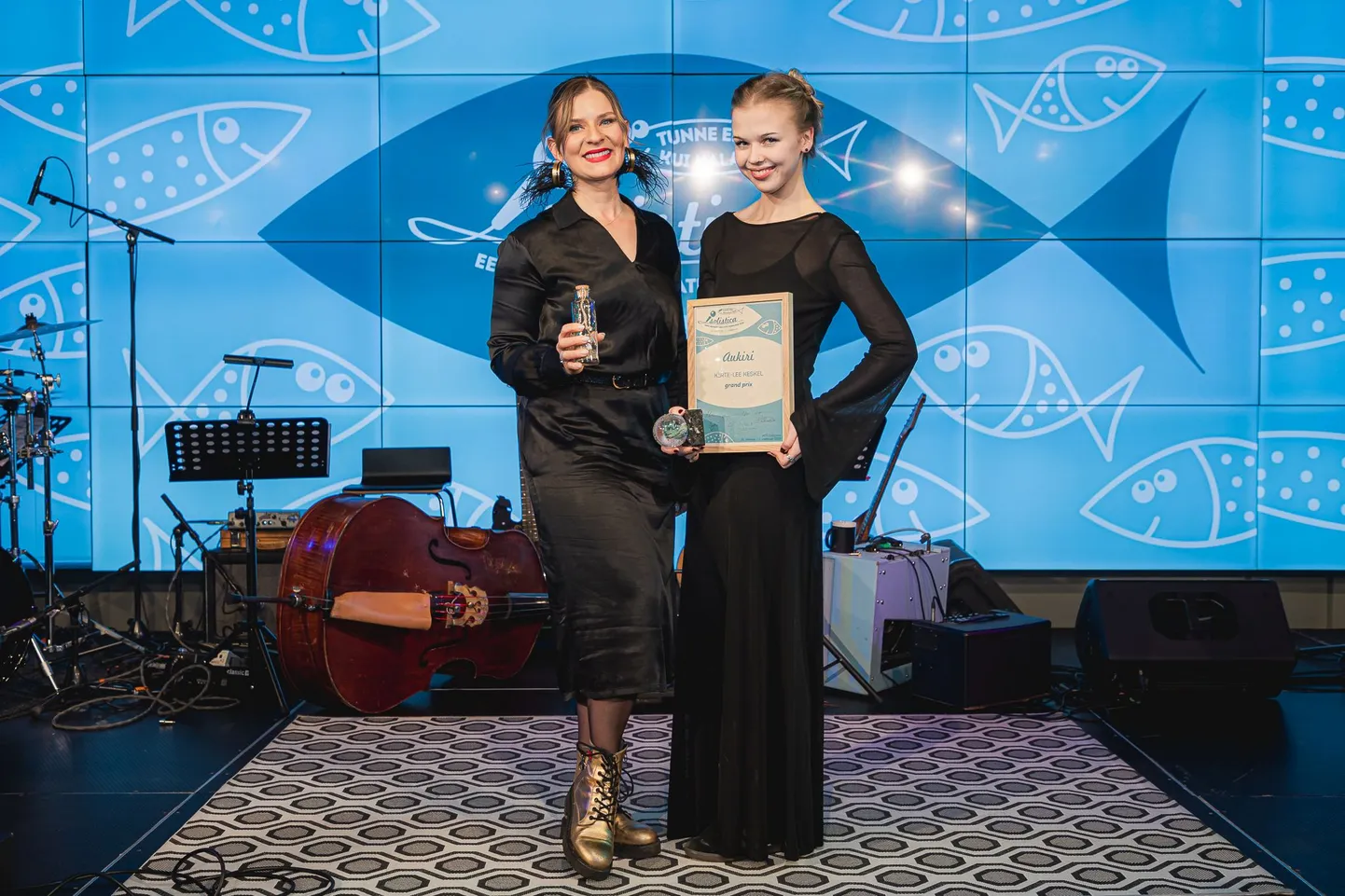 Grand prix saanud Kirte-Lee Keskel juhendajaga Susanna Aleksandra Veldi.
