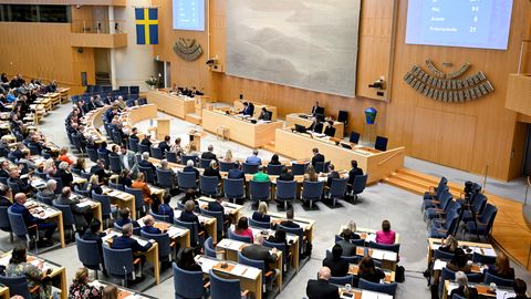 POLIITILISTE TÜLIDE ALLIKAS ⟩ Rootsi lubab nüüd sugu muuta juba 16-aastaselt