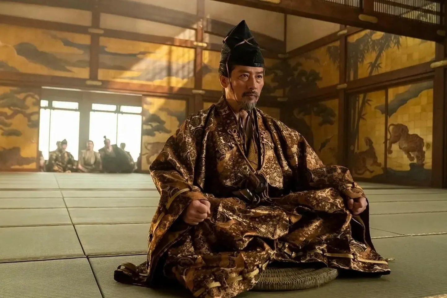 Feodaalisand Toranaga (Hiroyuki Sanada) seriaalis «Shōgun», mis kujutab imetlusväärse detailitäpsusega 17. sajandi alguse Jaapanit.