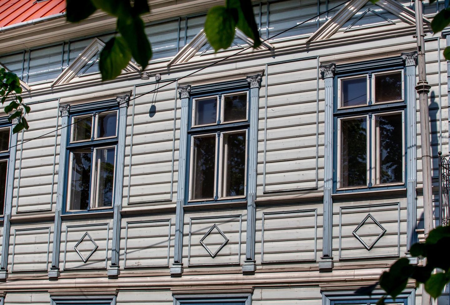 Maja silmad on olulised, kuid üht materjali akndaid eelistades ei maksa teisi maha teha.