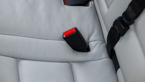 Autovarastel on uus sihtmärk: Prantsusmaal viiakse autodest minema terved tagaistmed