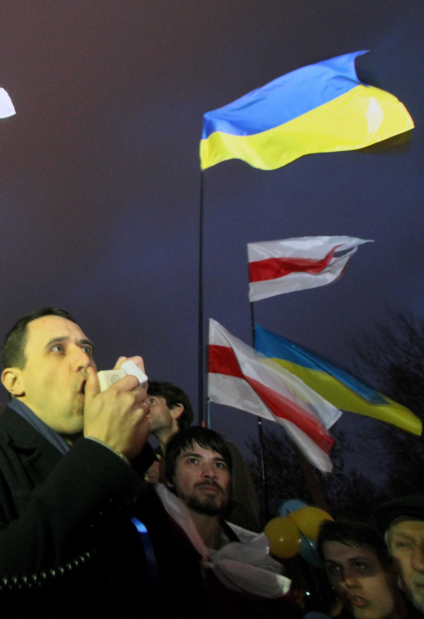 Eileõhtune meeleavaldus Minskis.