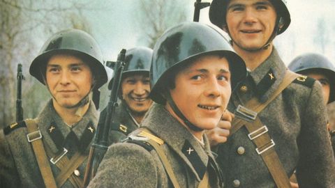 Edasi 1990. aastal: nõukogude sõdur vallutatud maal