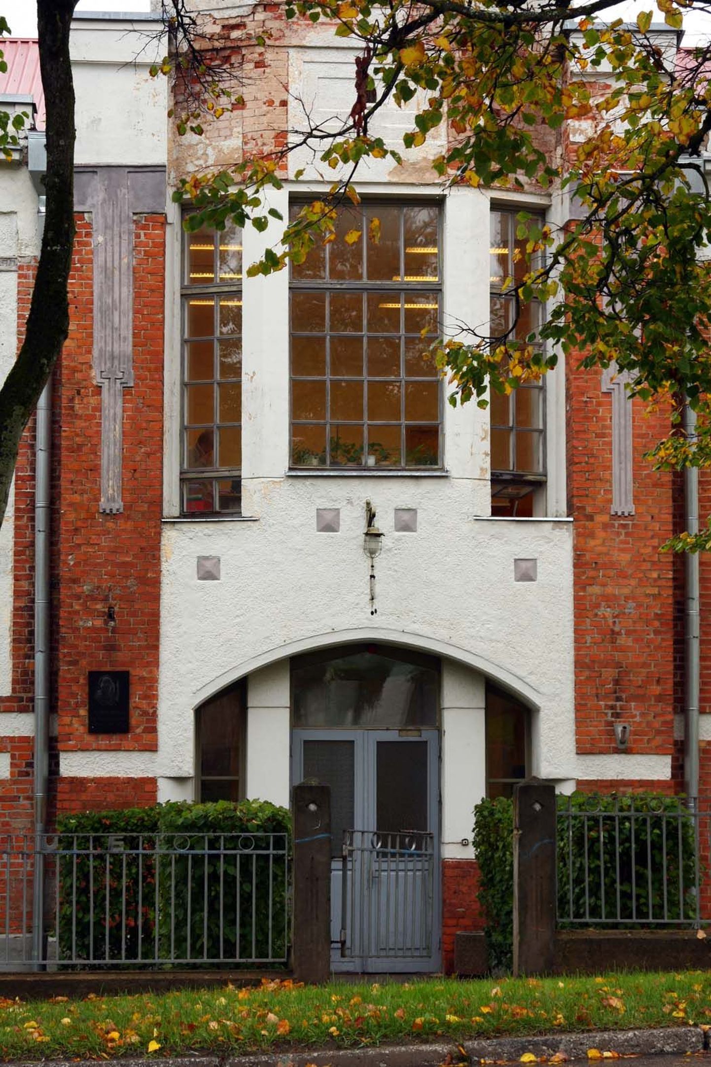 Septembrist 2019 peaks Valga Priimetsa kool hakkama tööle Valgas Vabaduse tänava koolimajas.