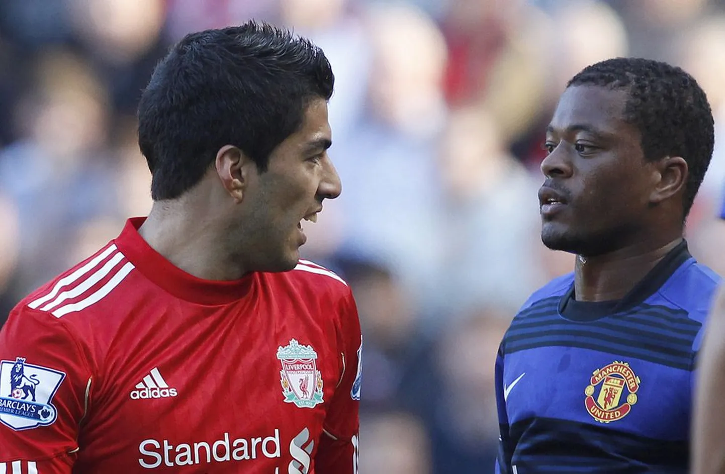 See sõnavahetus Patrice Evra (paremal) ja Luis Suareze vahel tõi Suarezile kopsaka rahatrahvi ning kaheksa mängu pikkuse võistluskeelu.