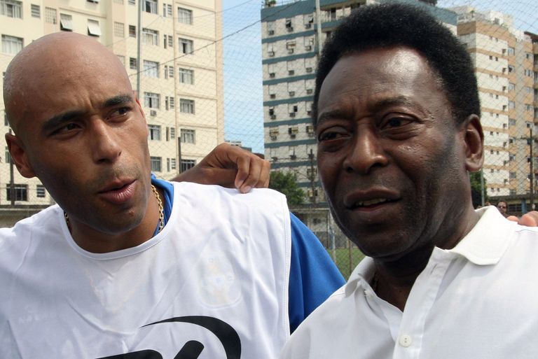Pelé (paremal) ja ta poeg Edinho 2007