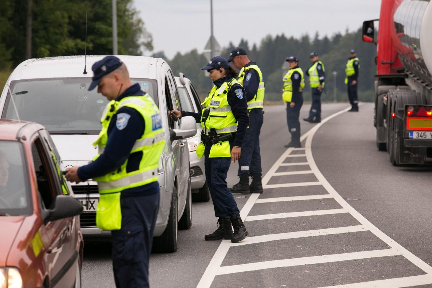Kuigi autojuhtide puhumapanek on vajalik, on politsei eesmärk tavaliiklejat võimalikult vähe häirida.