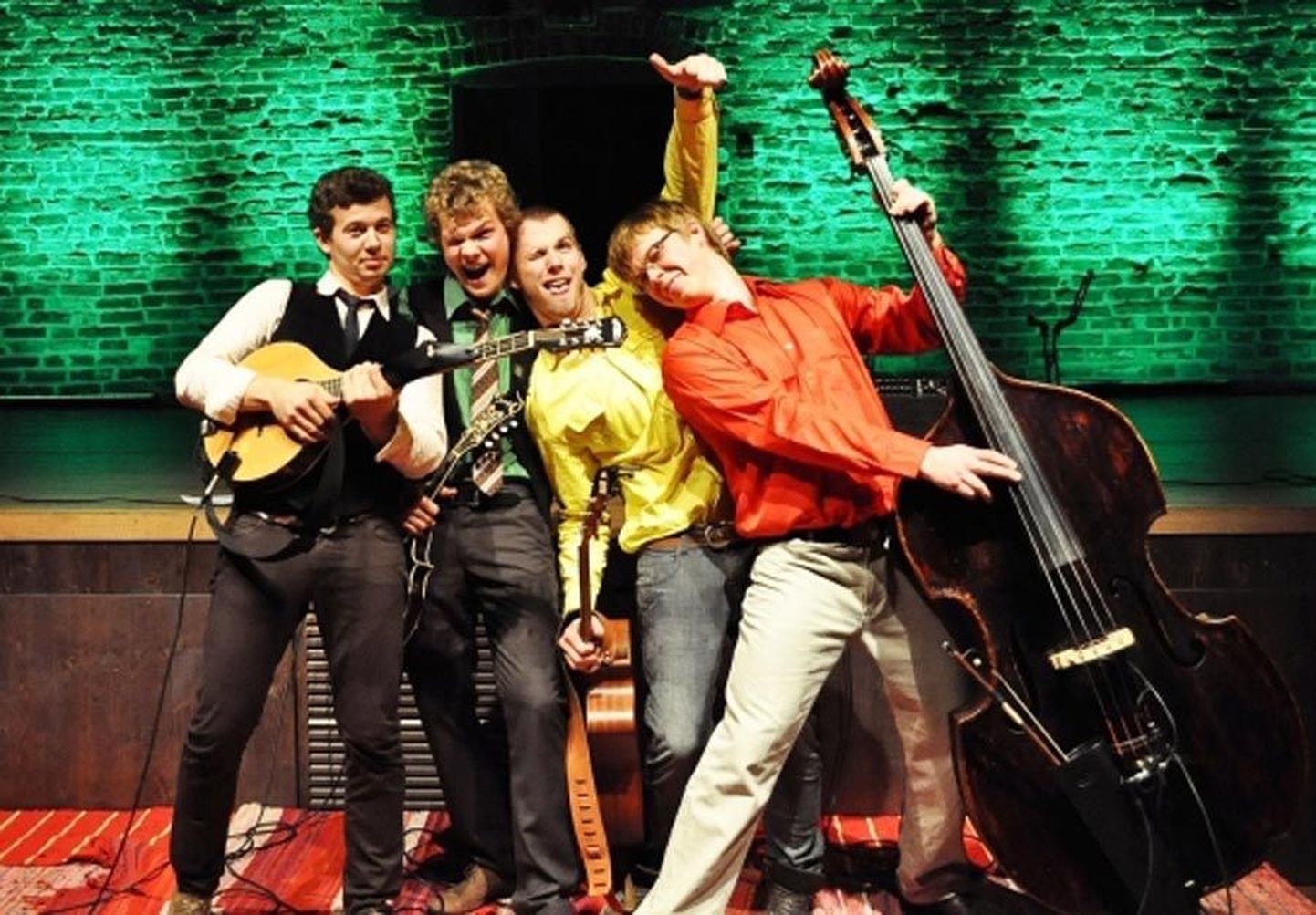 Sarja avaürituse üks esinejaid on Viljandi bänd Gjangsta.