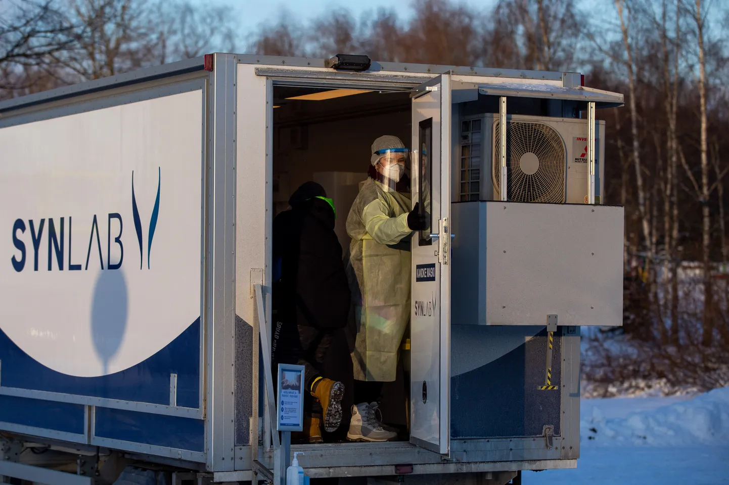 Nädalavahetustel käib testimas vähem inimesi ning see viib ka koroonaviirusesse nakatumise näitajad veidi allapoole.