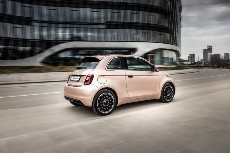 Täiselektriline Fiat 500