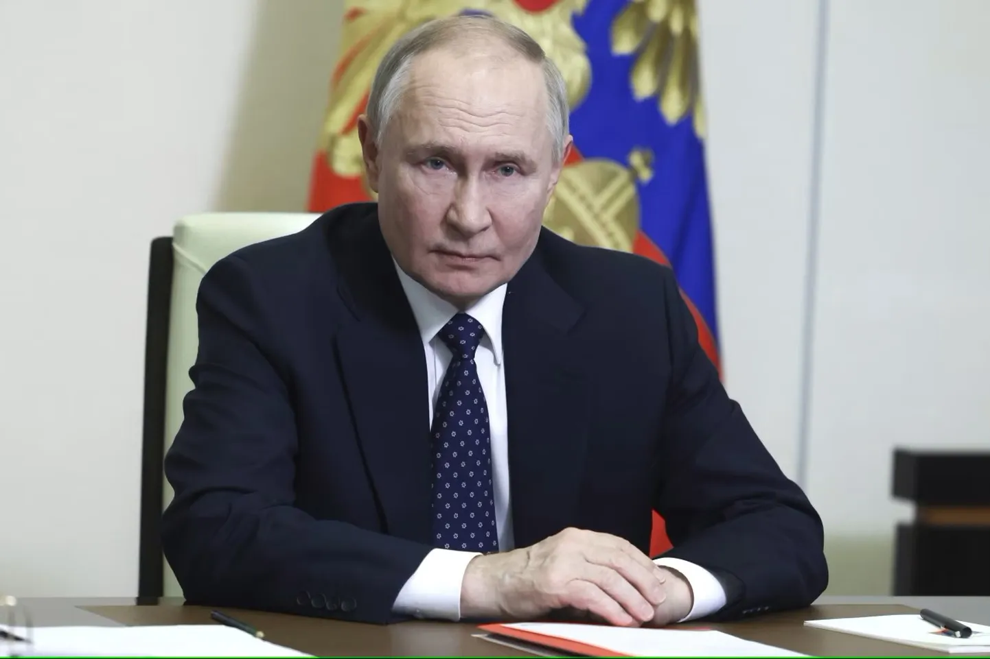 Vladimir Putin juhatamas koosolekut oma ametiresidentsis Moskva lähistel 14. märtsil 2025.