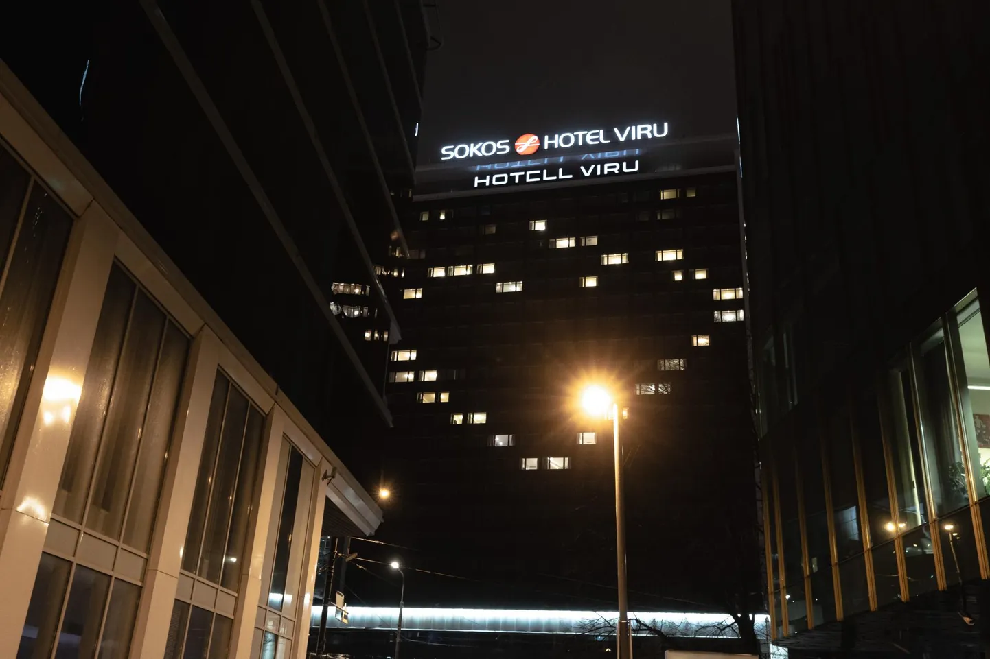 Mullu talvel olid Tallinna hotellid pea täiesti inimtühjad. Nüüd on kliendid naasnud koos oma raha, kuid ka soovide, vajaduste ja kapriisidega.