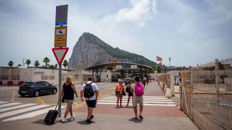ÜLEVAADE ⟩ Gibraltari-Hispaania piirikontrolli lõpp tähistab uue ajastu algust