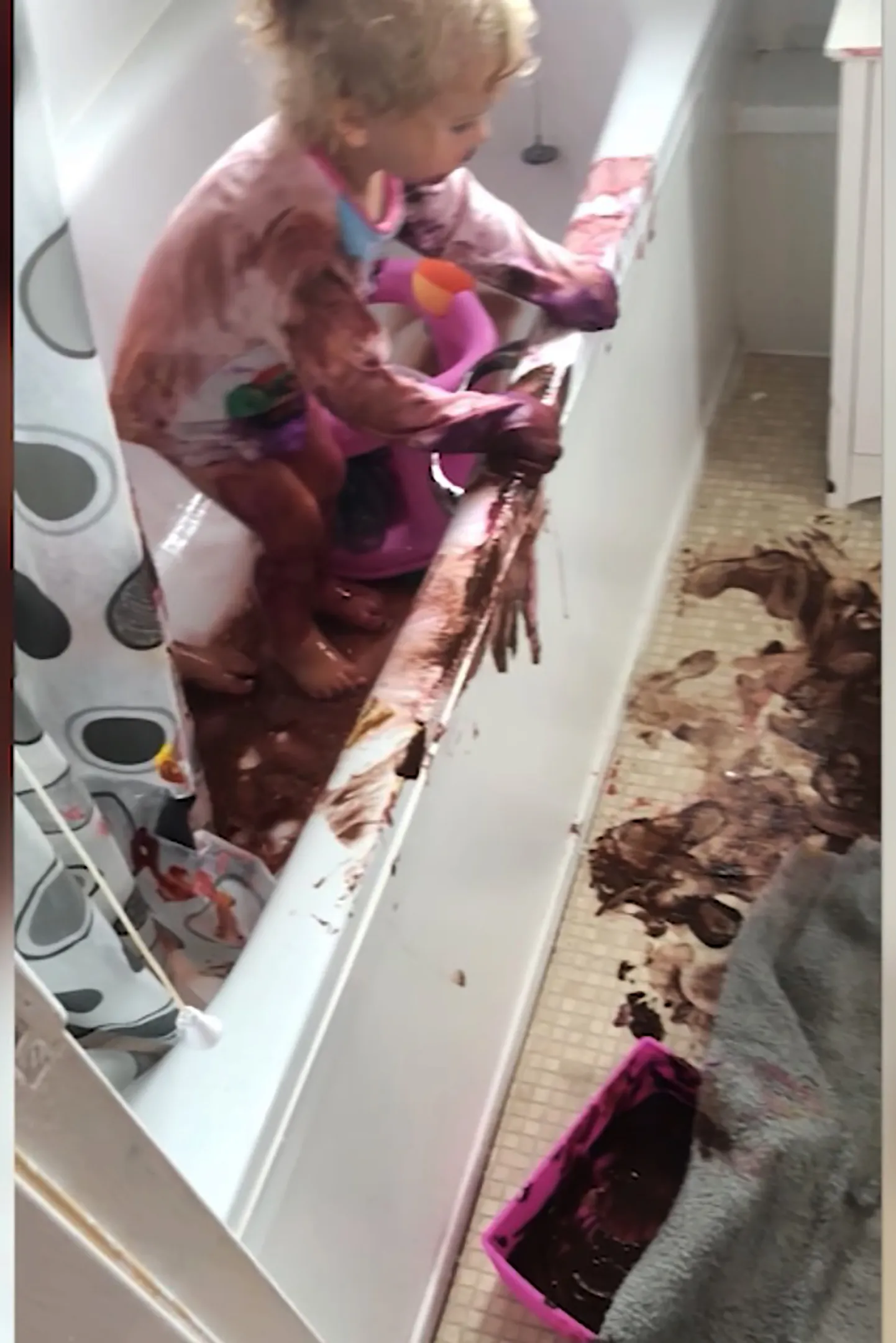 Pics by Caters News - (Pictured: Emma Howes finds house trashed in paint by two children ) - Two troublesome toddlers covered their whole upstairs landing, bathroom and bedroom in paint including their baby sisters FACE. As Emma Howes did a load of washing at home in Witney, Oxford, on August 15, two of her three children, Hollie, four, and Evie, two, slipped away. After just ten minutes of concentration, the 24-year-old mum realised her kids have disappeared and runs upstairs to be greeted by utter devastation. SEE CATERS COPY